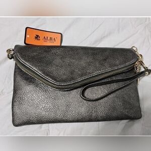 NWT❗️Alba Pewter Faux Leather Crossbody Bag Clutch